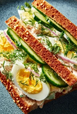 28 cold lunch ideas for adults including salads, wraps, and snacks.