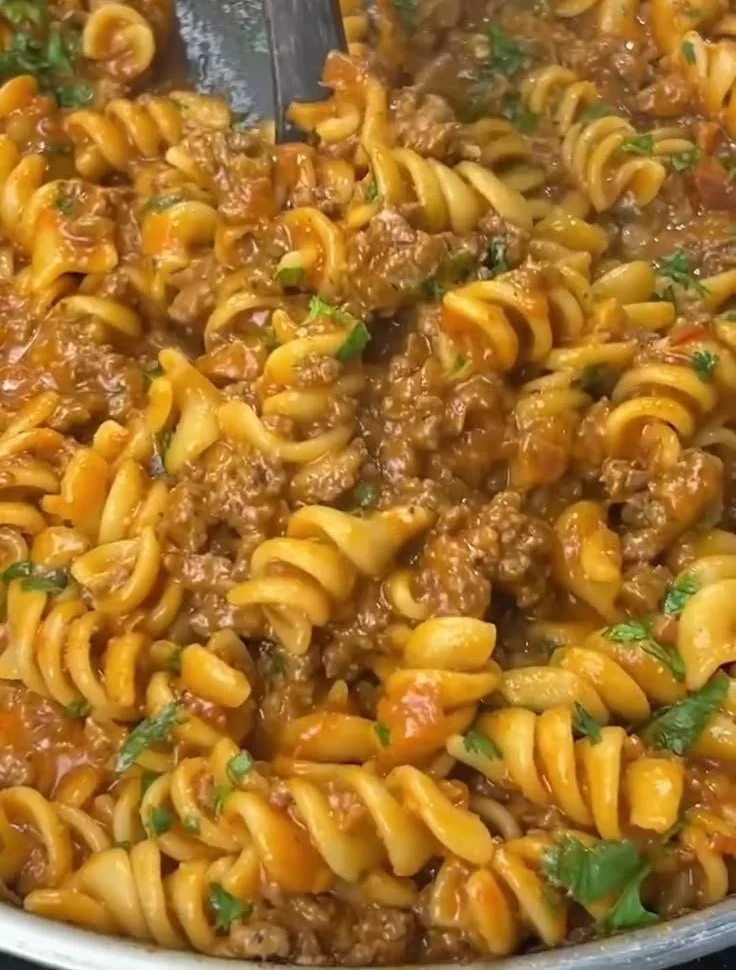 Easy, Healthier Creamy Garlic Beef Pasta