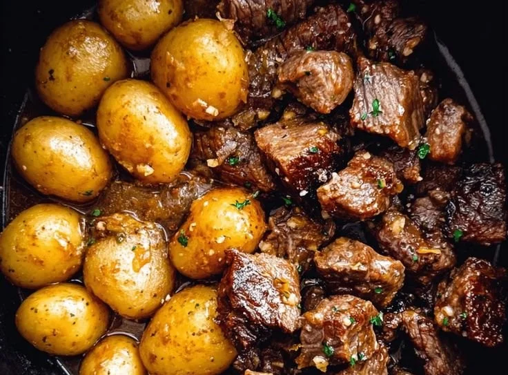 Slow Cooker Garlic Butter Beef Bites with Potatoes